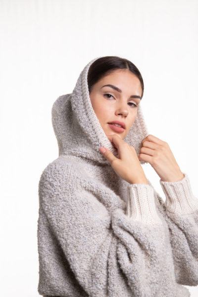 SWEATER HOODIE